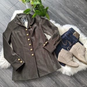 Gorgeous long velvet blazer!  😍